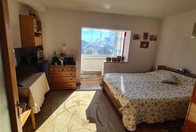 Apartament cu 3 camere decomandat, mobilat în Răcădău - 4