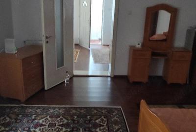 Casă cu Teren 200 Mp în Gojdu - 12