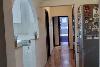 Apartament 4camere de vanzare - 4
