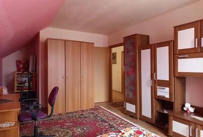 Casă cu 6 camere în Mintia - 8