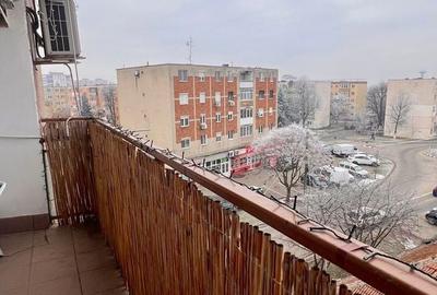 Apartament cu 5 camere decomandat în Central - 3