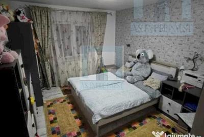 Apartament cu 3 camere decomandat în Uzina 2 - 7