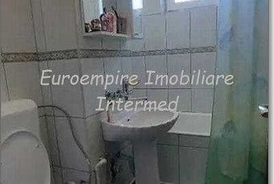De vanzare apartament cu 3 camere, zona ICIL - 5