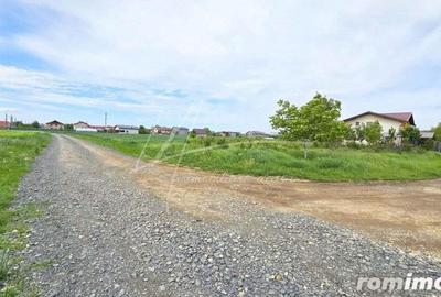 Teren intravilan in zona rezidentiala, la 1 km de A0 si A1 - 1