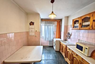 OSTROVENI - 3 CAMERE, DECOMANDAT, 2 BAI - 7