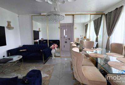 Apartament cu 3 camere în Central - 3