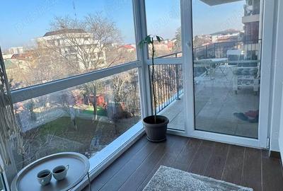 Apartament cu 3 camere decomandat în Apărătorii Patriei - 2
