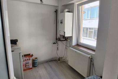 Casă cu 4 camere cu Teren 176 Mp în Central - 8