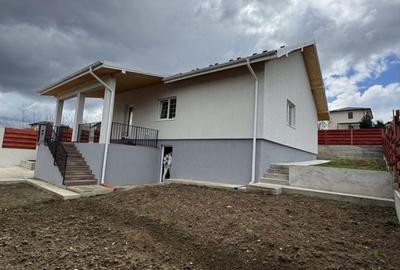 Casă cu 3 camere în Valea Adâncă - 3