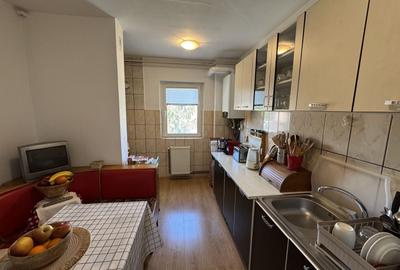 Apartament cu 3 camere decomandat, mobilat în Florilor - 6