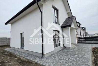 Casă individuală cu 5 camere cu Teren 440 Mp în Șura Mică - 2