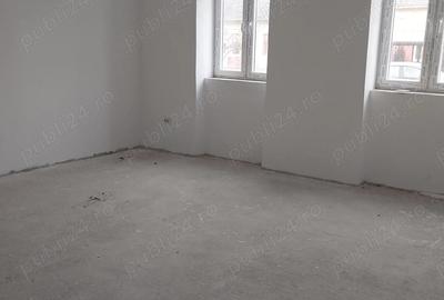 Spațiu comercial, de 100 mp, în Cărpiniș - 7