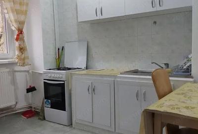 Garsonieră decomandată în Complex Studențesc