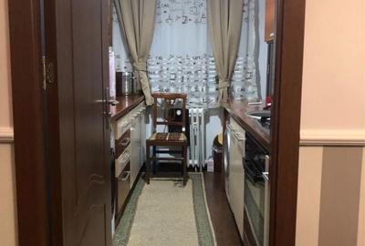 Apartament cu 3 camere decomandat în Central - 9