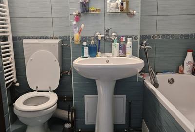 Garsonieră decomandată în Rovine - 4