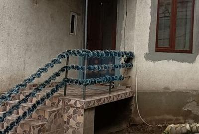 Casă cu 3 camere cu Canalizare în Central - 25