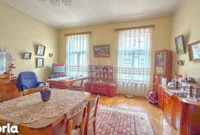 Apartament cu 3 camere în Schei - 3