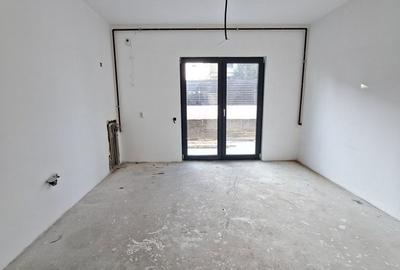 Casă cu 4 camere cu Teren 170 Mp în Corbeanca