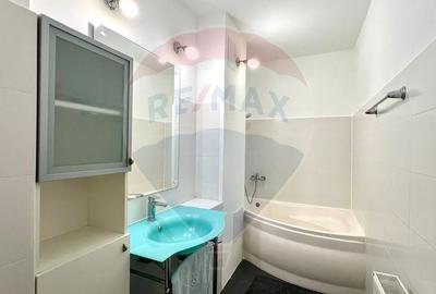 De închiriat apartament cu 3 camere, în zona Dacia - 9