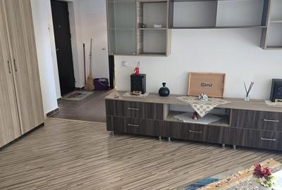 Garsonieră decomandată, mobilată în Rahova