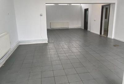 Spațiu comercial, de 66 mp, în Cornișa - 11