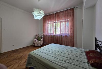 Apartament cu 5 camere decomandat, mobilat în Central - 3