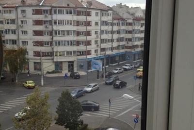 Apartament cu 3 camere decomandat, mobilat în Calea Călărașilor - 1
