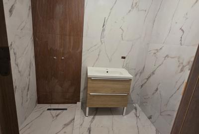 Apartament cu 2 camere decomandat în Palazu Mare - 3