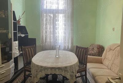 Apartament de vanzare ultra central 4 camere