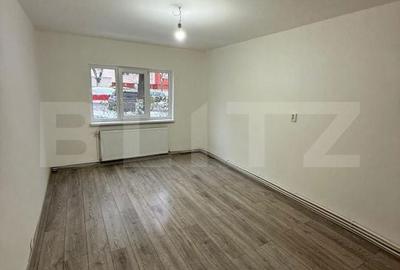 Apartament cu 4 camere în Central