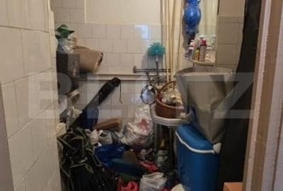 Apartament de vanzare, cu 4 camere, 4 balcoane, 75 mp, zona Blv Bucuresti - 15