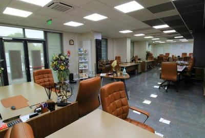Spatiu comercial premium, sediu birouri, 11 parcari, Bd. Metalurgiei - 1