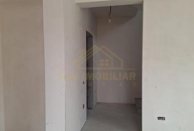 Casă individuală cu 3 camere cu Canalizare în Central - 3