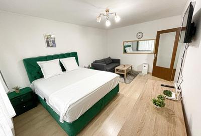 Titan, Auchan, str. Jean Steriadi, - 5