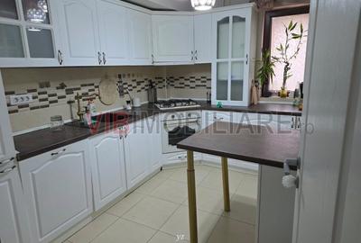 Fundeni - Dobroesti -  3 camere - centrala proprie -loc de parcare - 1