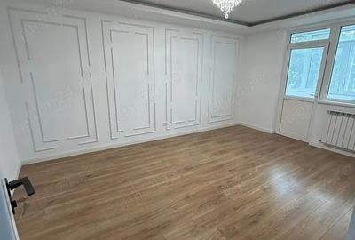 De vanzare 3 camere, 2 balcoane, etaj 1, renovat integral