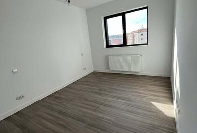 Apartament cu 2 camere decomandat în Central - 4