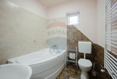 Apartament cu 4 camere decomandat în Central - 10
