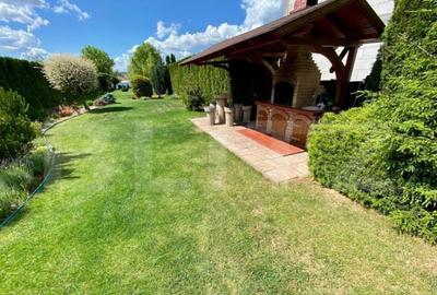 Vila la Lac in Zona Apa - Oaza de Confort ?i Elegan?a - 1