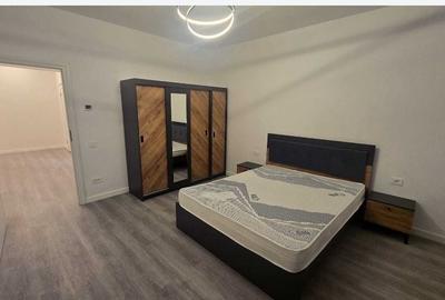 SAT VACANTA 2 CAMERE ETAJ 1 BLOC NOU  LOC PARCARE 500 EURO TERMEN LUNG - 2