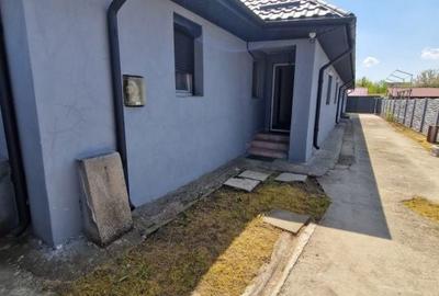 Casă cu 4 camere cu Teren 432 Mp în Central - 2
