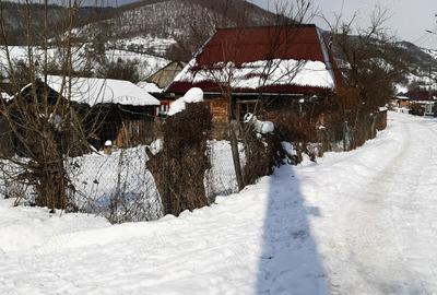 Casă cu Teren 1400 Mp în Strâmtura - 3