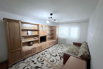 Apartament cu 3 camere decomandat în Central - 1