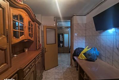 Apartament cu 3 camere decomandat în Dacia - 11