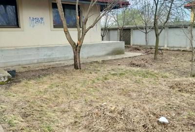 Casă cu 11 camere cu Canalizare în Brănești - 53