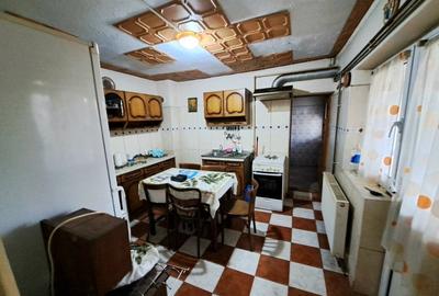 Vanzare casa central Targoviste - 9