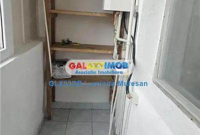 Apartament cu 3 camere decomandat în Micro 12 - 6