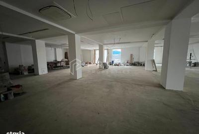 Spațiu comercial, de 360 mp, în Central - 6