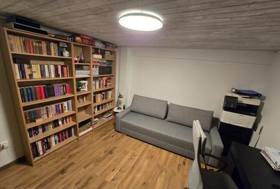 Apartament cu 3 camere semidecomandat în Schei - 1