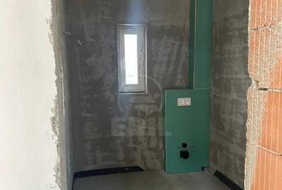 Casa individuala, semifinisata, Lona - 1